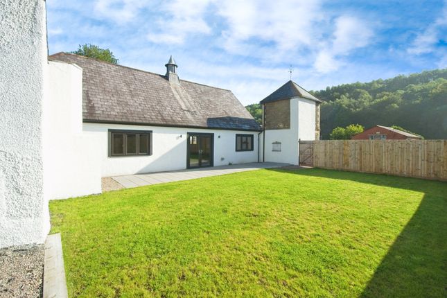 4 bed detached house