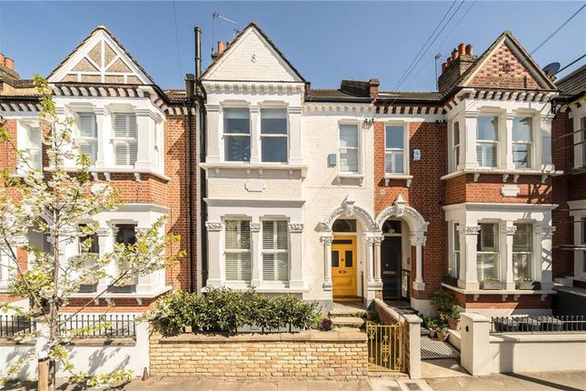 Gayville Road, London SW11 2 bed flat for sale