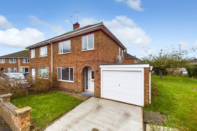 St. Margarets Gardens, Lincoln 3 bed semi