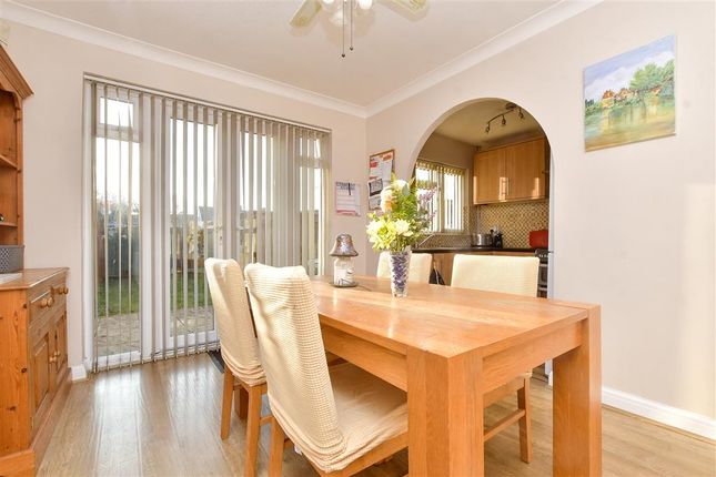3 bed end terrace house