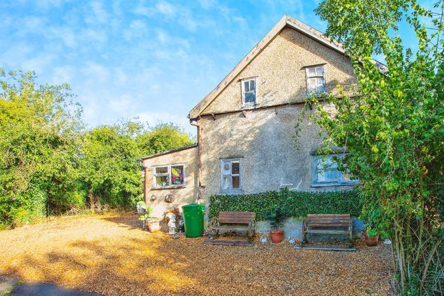 3 bed detached house