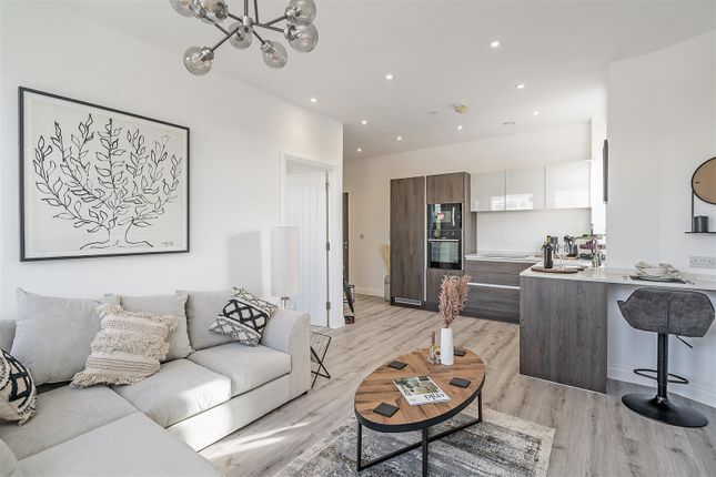 Apt 23 Warwick House, 737 Warwick... 1 bed apartment for sale