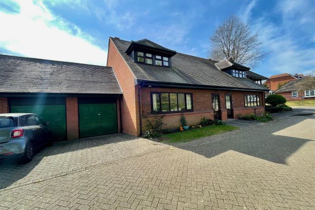 Old Parsonage Court, West Malling ME19 2 bed semi