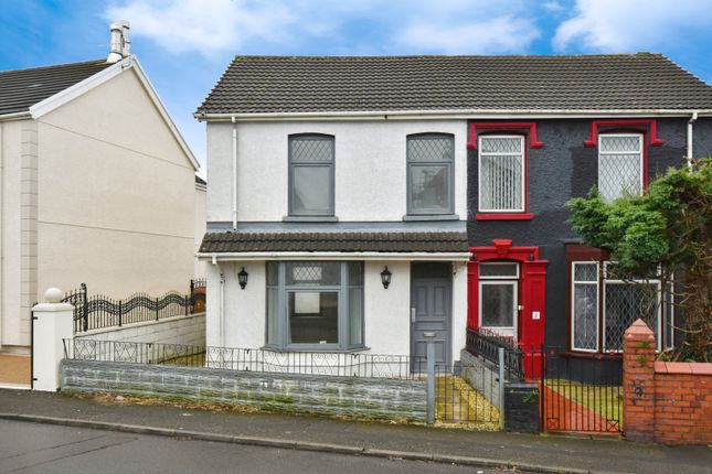 3 bed semi-detached house