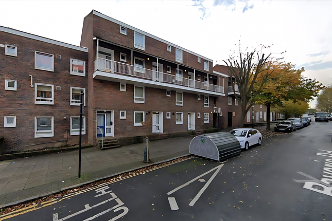 3 bed maisonette