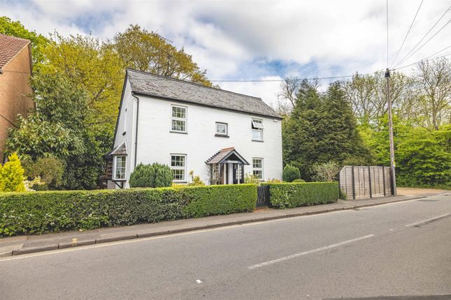 Lovel Road, Winkfield, Windsor 3 bed house for sale