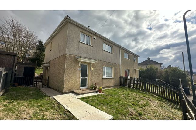 3 bed semi-detached house