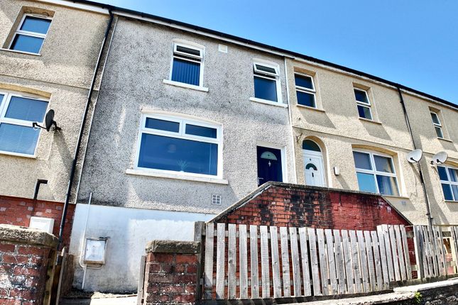Hillside Avenue, Markham, NP12 2 bed terraced house for sale