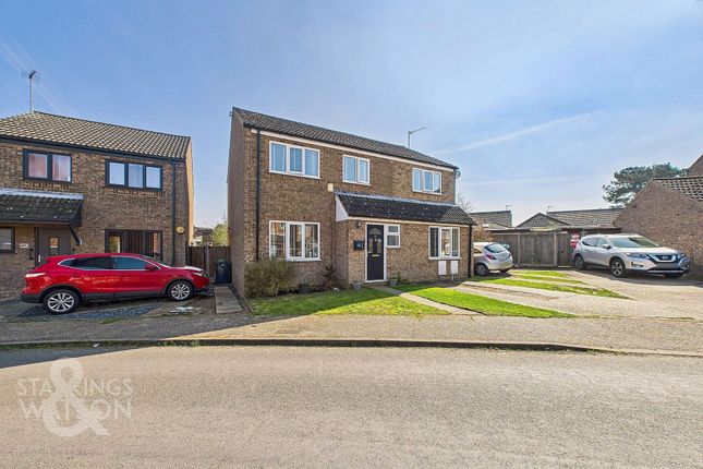 Misburgh Way, Hopton, Great Yarmouth 5 bed detached house for sale