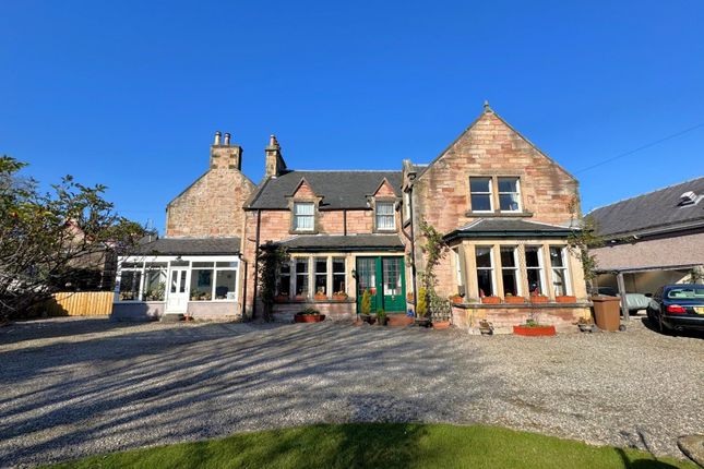 7 bedroom semi-detached house for sale