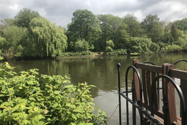 Strawberry Vale, Twickenham, TW1 4 bed end of terrace house for sale