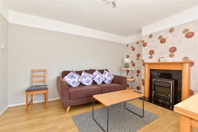 Lower Furlongs, Brading, Sandown... 2 bed semi