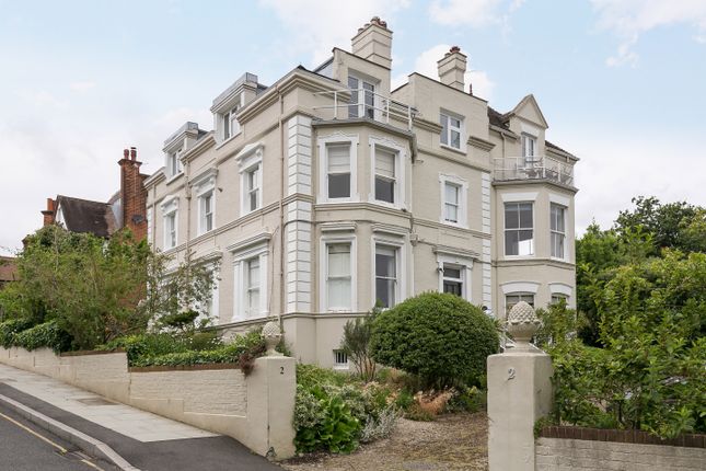 2 bed flat