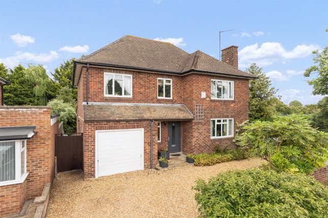 4 bed detached house