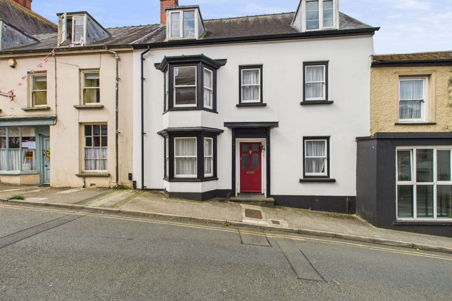 5 bedroom terraced house for sale