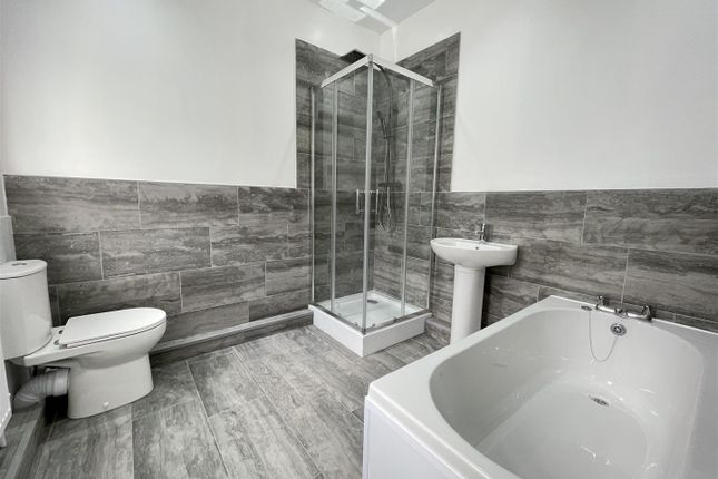 Stanhope Road, South Shields 3 bed flat for sale