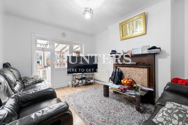 Cumbrian Gardens, London, NW2 3 bed house for sale