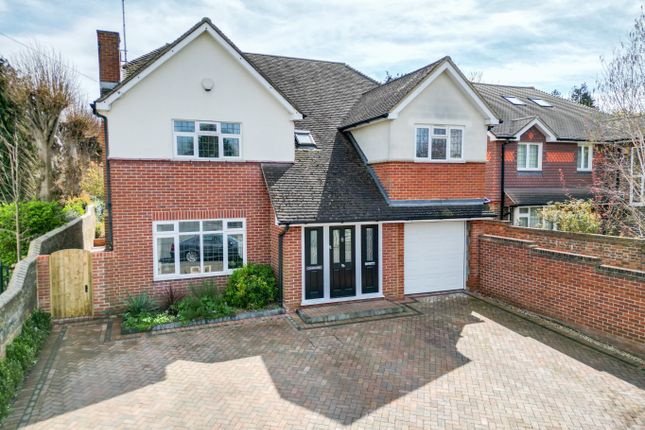 Milton Hall Road, Gravesend, Kent, DA12 5 bed detached house for sale