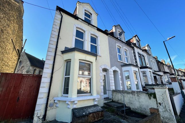 Grove Road, Rochester, ME2 4 bed end of terrace house for sale