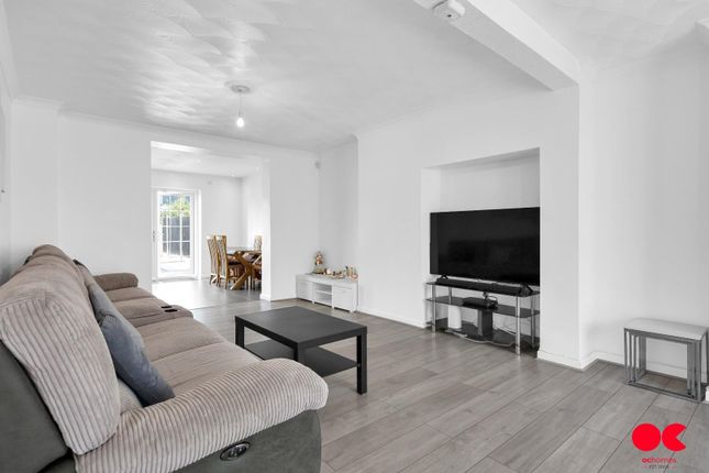 Amesbury Road, Dagenham RM9 3 bed end of terrace house for sale