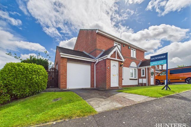 Cowell Grove, Highfield, Rowlands Gill 2 bed semi