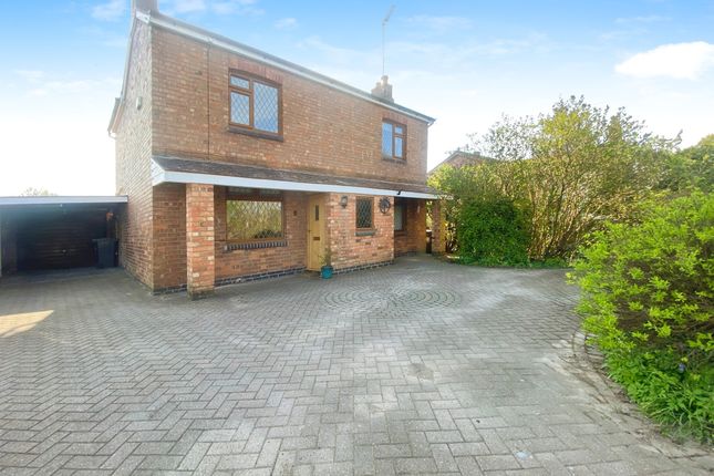 3 bed detached house