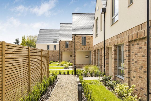 Old English Close, Cambridge CB22 3 bed end of terrace house for sale