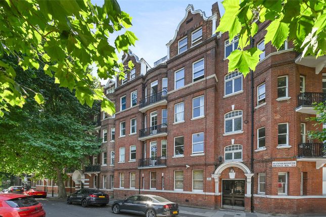Digby Mansions, Hammersmith Bridge... 1 bed apartment for sale