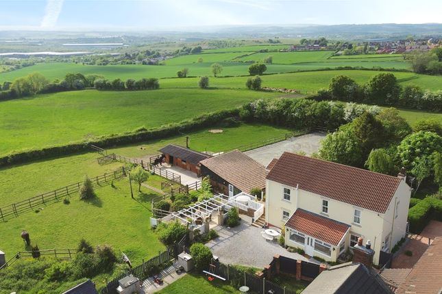 4 bed detached house