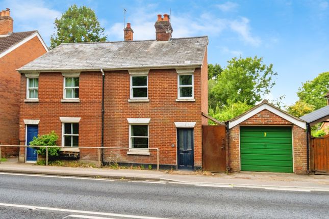 2 bedroom semi-detached house for sale
