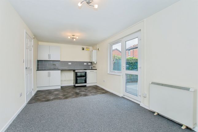 1 bedroom ground floor flat for sale