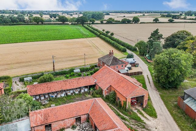 Moulton St. Mary, Norwich 4 bed barn conversion for sale