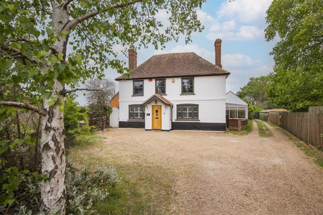 5 bed detached house