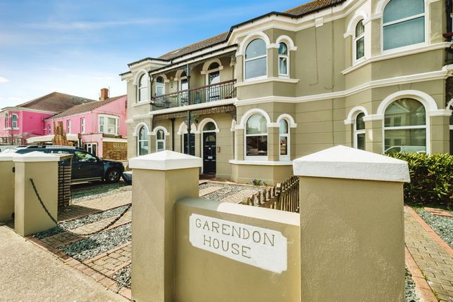 2 bed flat