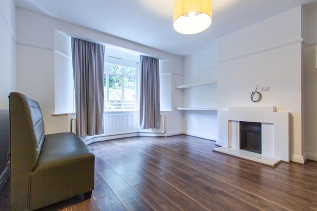 3 bed flat