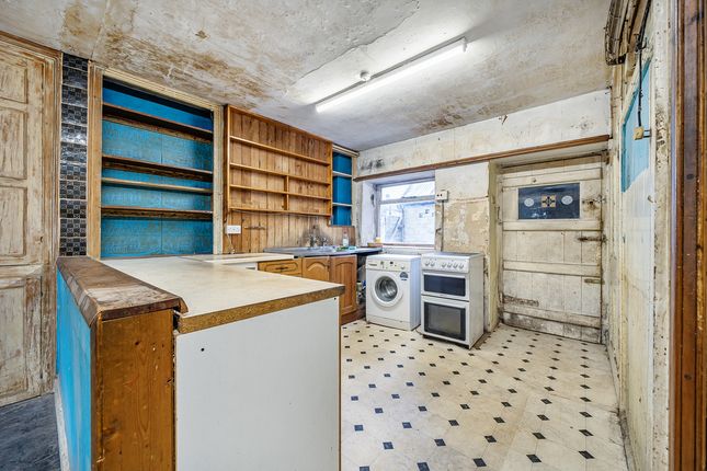 Cainscross Road, Stroud, GL5 3 bed terraced house for sale