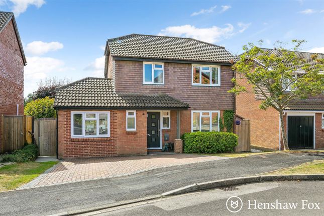 Primrose Way, Romsey, Hampshire 3 bed detached house for sale