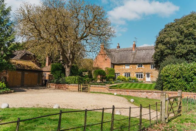 The Green, Clipston, LE16 5 bed detached house for sale