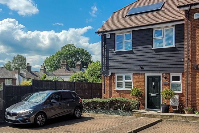 3 bed end terrace house