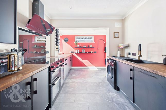 St. Georges Close, Norwich NR14 3 bed detached bungalow for sale