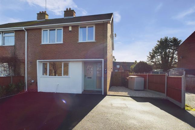 3 bedroom semi-detached house for sale