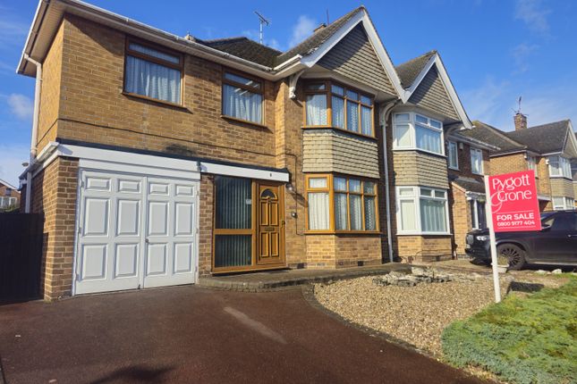 Ashchurch Drive, Nottingham NG8 3 bed semi