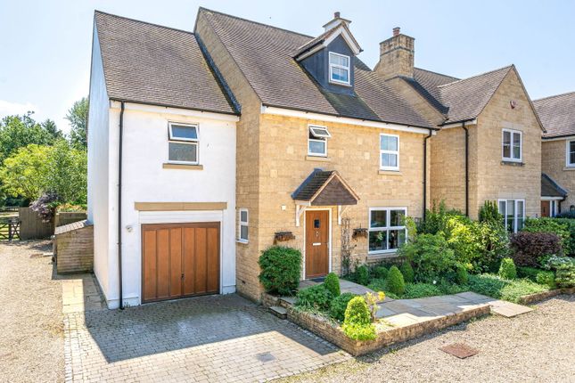 Glen Avon Court, Minety 4 bed detached house for sale