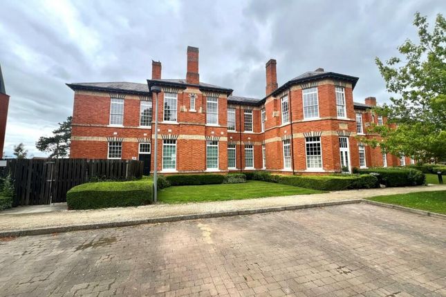 South Meadow Road, Northampton, NN5 2 bed flat for sale