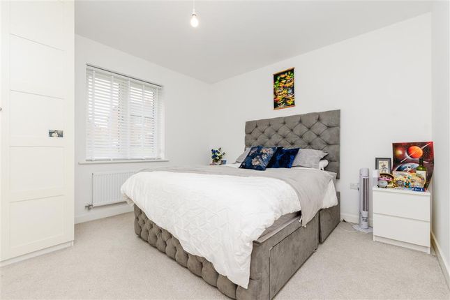 1 bedroom ground floor flat for sale