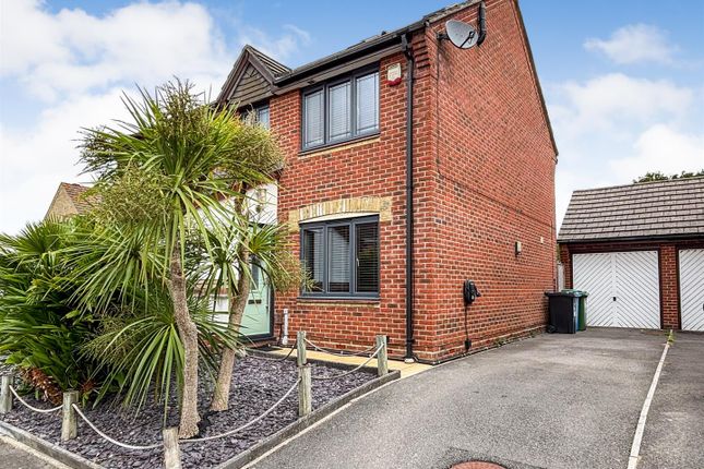 4 bedroom semi-detached house for sale