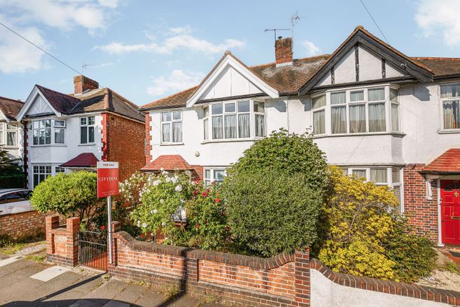 Lexden Road, Acton 2 bed maisonette for sale