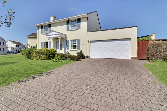 4 bed detached house