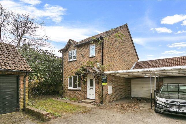 Vaughan Close, Hampton 3 bed detached house for sale