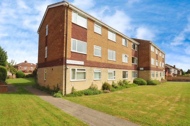 Clover Court, Backmoor Road... 2 bed flat for sale